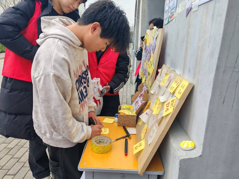 1742467703218388.png 图片2.png